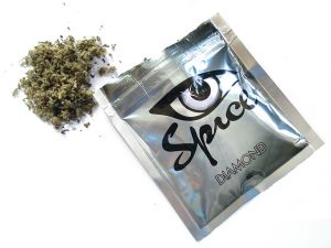 Dziesięć okropnych efektów syntetycznej marihuany, GrubyLoL.com