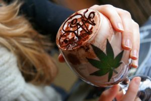 Cannabis w połączeniu z kawą, GrubyLoL.com